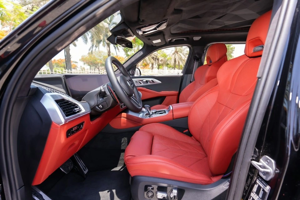 Car rental BMW XM in Dubai 2023 (black)