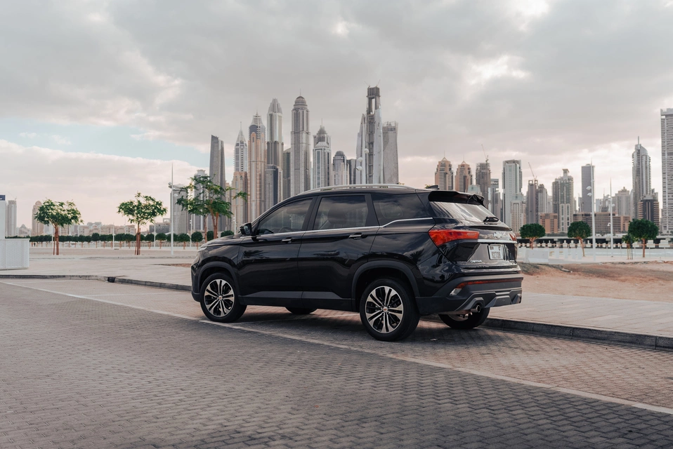 Car rental Chevrolet Captiva in Dubai 2023 (black)