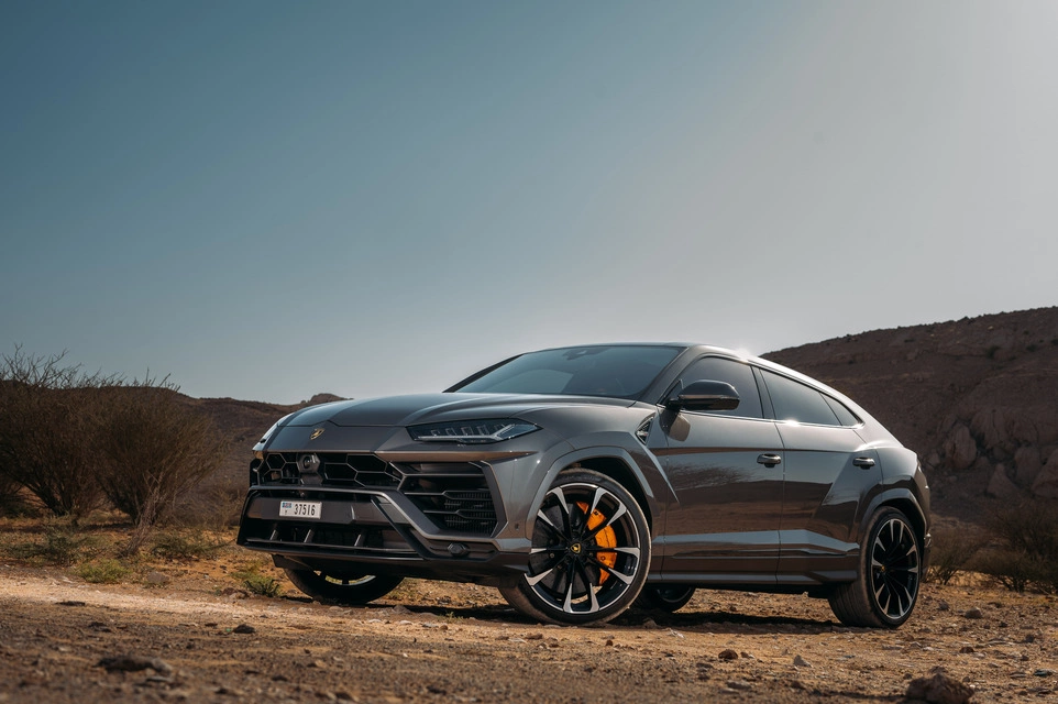 Car rental Lamborghini Urus in Dubai 2022 (dark-grey)