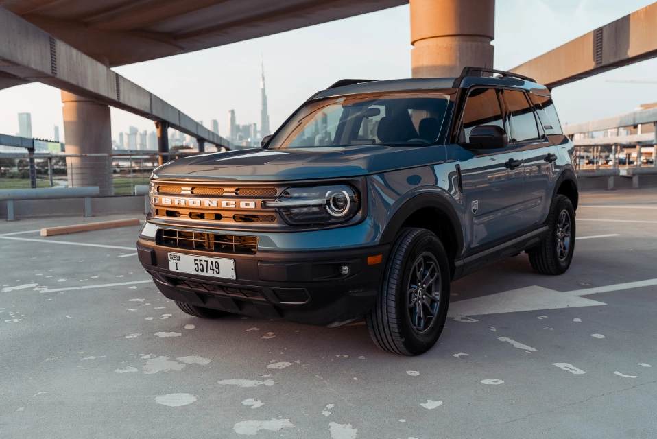 Car rental Ford Bronco in Dubai 2021 (blue)