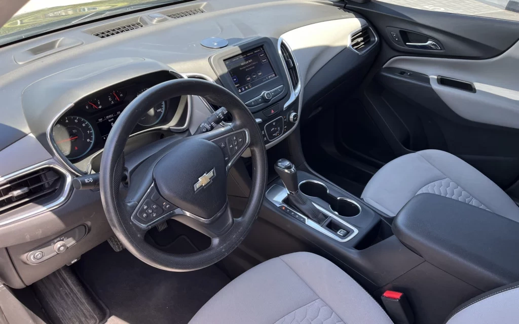 Car rental Chevrolet Equinox in Dubai 2020 (dark-blue)