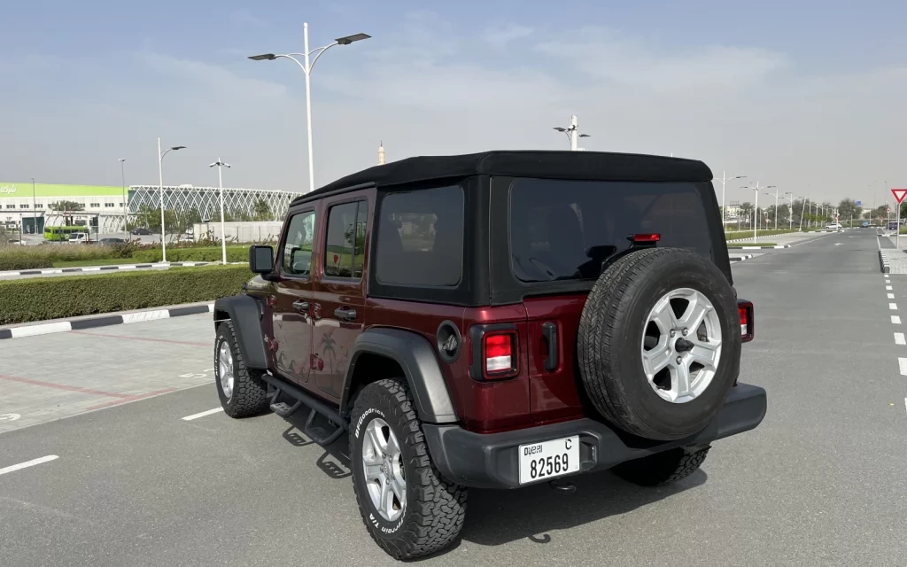 Car rental Jeep Wrangler in Dubai 2021 (cherry)