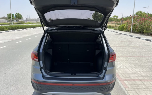 Car rental Volkswagen Jetta-VS5 in Dubai 2020 (grey-blue)