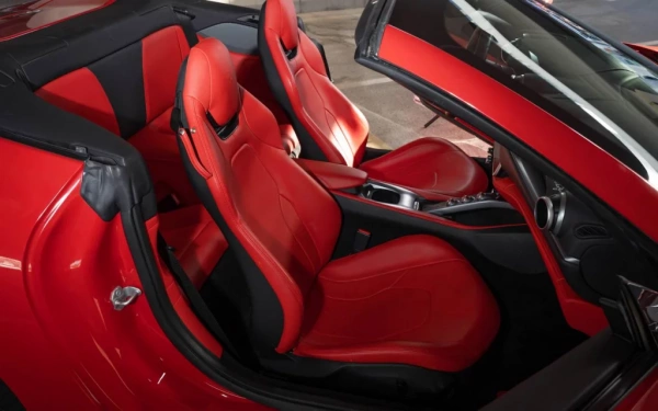 Car rental Ferrari Portofino in Dubai 2019 (red)