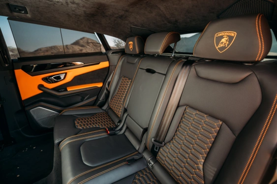 Car rental Lamborghini Urus in Dubai 2022 (dark-grey)