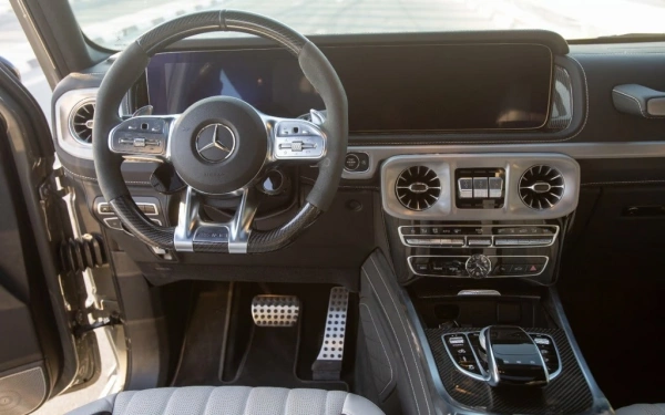 Car rental Mercedes G63-AMG in Dubai 2022 (grey)