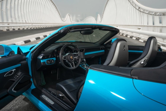 Аренда Порше 911-Каррера-Кабриолет в Дубае 2018 (синий)