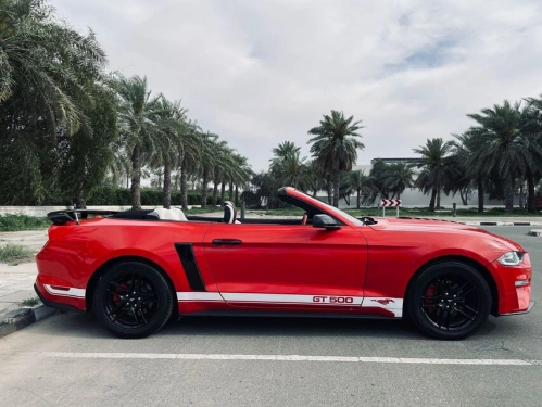Аренда Форд Мустанг-Кабриолет в Дубае 2020 (красный)