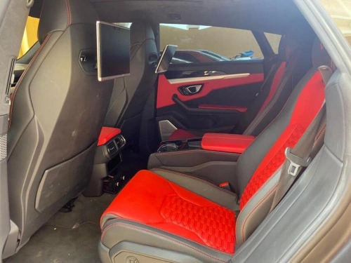 Car rental Lamborghini Urus in Dubai 2020 (red)