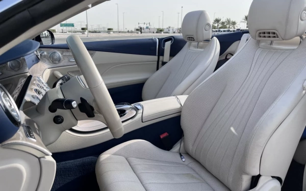 Аренда Мерседес E450-Кабриолет в Дубае 2021 (тёмно-синий)