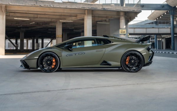 Car rental Lamborghini Huracan-STO in Dubai 2023 (green)