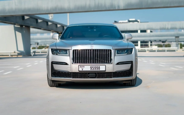 Car rental RollsRoyce Ghost in Dubai 2022 (silver-grey)